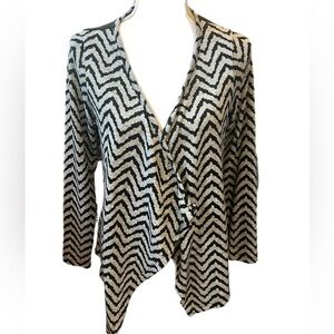 Spoiled Open Front Top With Sheer Back Long Sleeve Gray/black Size Large